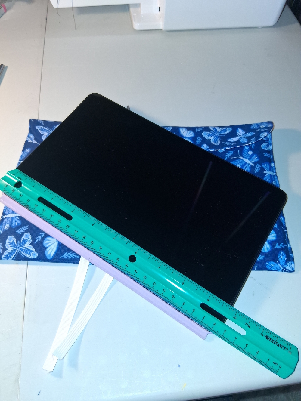 Ipad / Tablet Protector Handmade - Picture 5 of 6